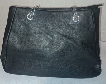 Nine West The Explorer Bag with Silver Handle Nine West | Bags | Nine West The Explorer Bag With Silver  main image 3