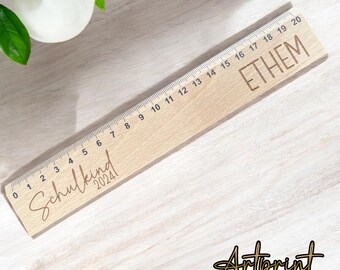 Graviertes personalisiertes Holzlineal - mit Wunschtext und Name