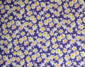 Lavender Cotton with White Yellow Daisies Keepsake Calico 2 Yards 30 Inches
