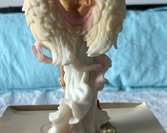 Decorative figurines