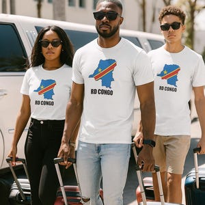 Camiseta RD Congo Supporter – Carte RDC aux Couleurs du Drapeau – Camiseta CAN 2025 unisexe – Fierté Congolaise – La Pangée/ Blanc