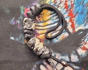 Paracord Messerband|GlowBeads|Glow in the dark Lanyard|Edc Bead|Schlüsselanhänger|Schlüsselanhänger Schlüsselband|Rucksack Schlüsselband| Die Graustufen