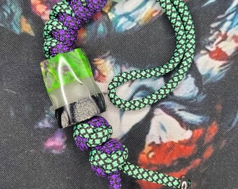 Paracord Knife Lanyard | EDC lanyard | Edc Bead | EDC Gear | Backpack lanyard | Keychain lanyard | Keyfob lanyard | GlowBeads | The Joker |