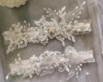 Bridal Wedding Garter | Wedding Accessories | Keepsake Garter | Non Slip Garter | Bridal Shower | Lace Pearl Garter | Luxury Bridal Gift