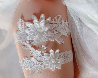 Bridal Wedding Garter | Wedding Accessories | Keepsake Garter | Non Slip Garter | Bridal Shower | Lace Pearl Garter | Luxury Bridal Gift