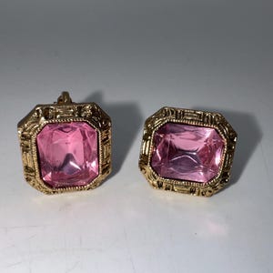 Vintage style ornate pink crystal gold tone clip on earrings