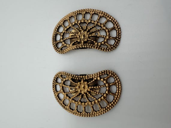 Vintage open gold tone metal work clips?