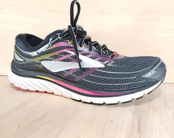 old brooks running shoes