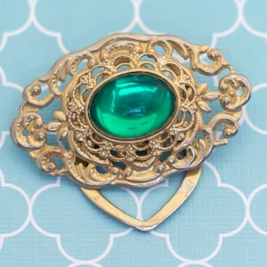 Vintage Art Deco Medusa&#39;s Gaze Clip - R1