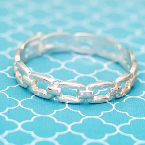 6 inch, Vintage Square Links Silver Tone Hinge Bangle - R39