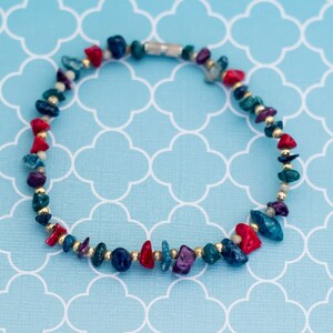 Vintage Multicolor Stone Cute Bracelet 8 1/2 inch - R19
