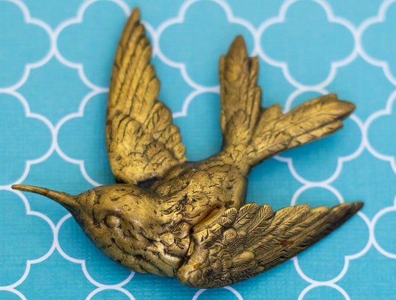 Vintage Golden Hummingbird Brooch - R30 - image 2