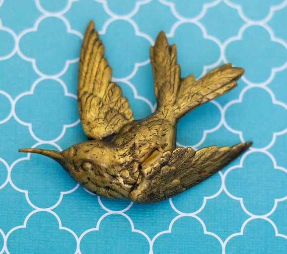 Vintage Golden Hummingbird Brooch - R30 - image 1