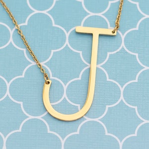 Vintage Elegant Gold Tone Letter J Collar 19 pulgadas - R3