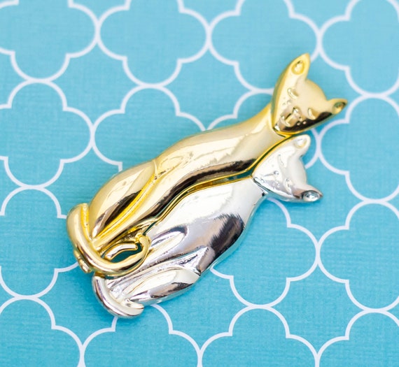 Broche Vintage Chat Élégant - Bijou Ancien, Parfait Pour Personnaliser Une Veste Ou Un Chapeau