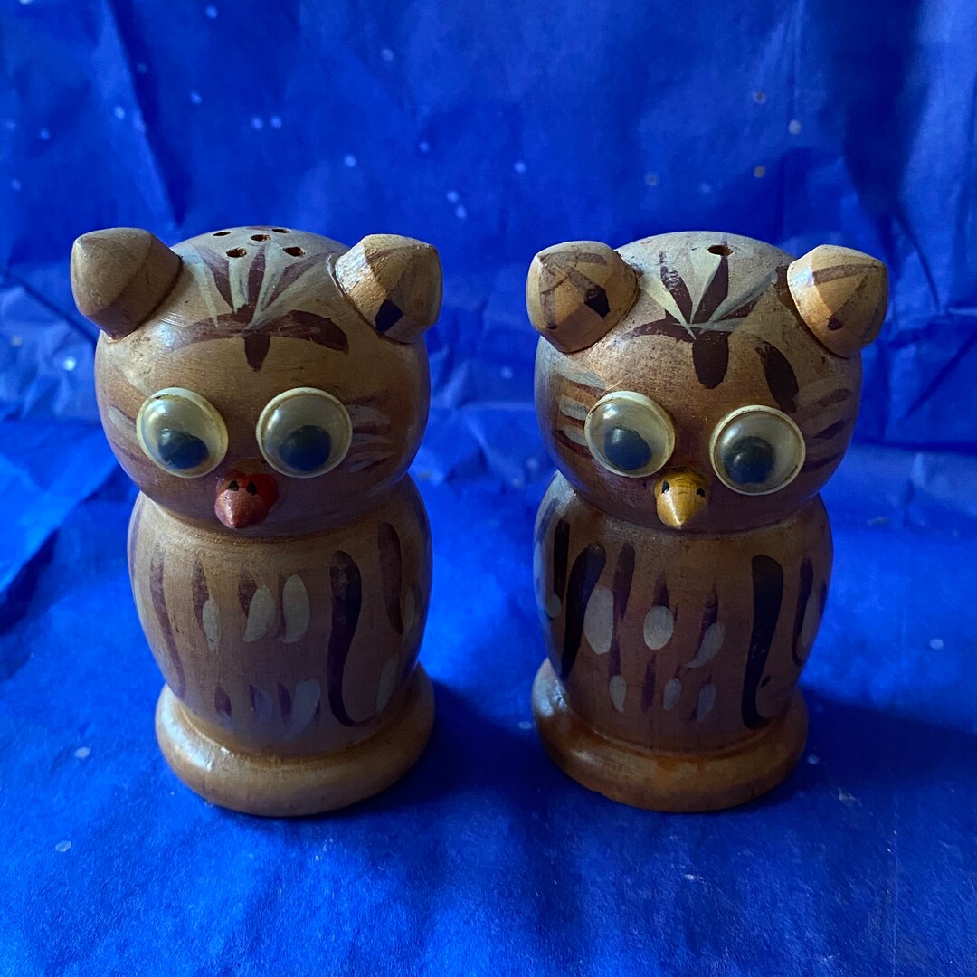 Vintage Japan Wooden Owl Salt and Pepper Shakers With Googly Eyes Etsy