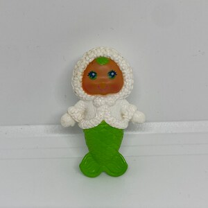 Vintage Kenner See Wee Green Icy Gals 1983 Mini Figure Toy