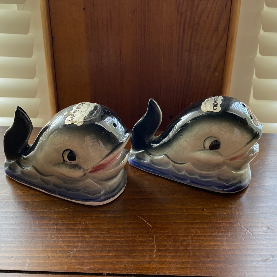Vintage Whale Salt and Pepper Shaker Set Anthropomorphic Etsy