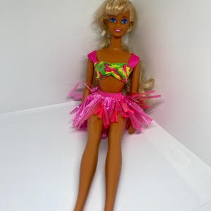 Barbie Doll Mattel Blond Figure Toy 1966 body Hawaiian Fun Hula Skirt Outfit
