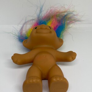 vintage Russ Troll Doll, cheveux arc-en-ciel, yeux bruns, 3 pouces Bright of America image 3