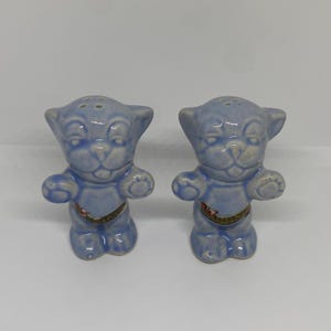 Vintage blauwe peperstrooier voor puppy&#39;s, gemaakt in Japan