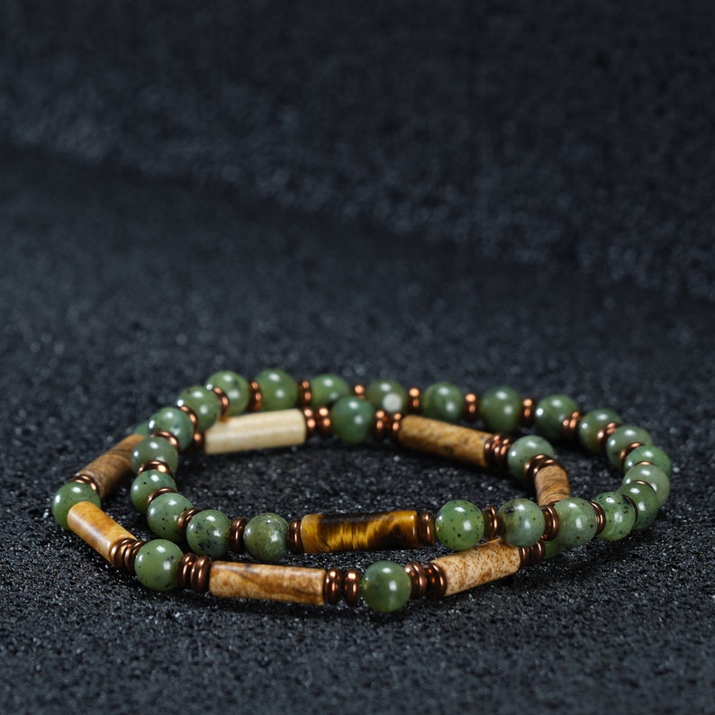 Men's Beaded Jade Bracelet: Adorn your wrist with the natural beauty of jade. This beaded bracelet exudes masculinity and serves as a thoughtful gift for your boyfriend