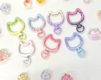 Llavero con mosquetón de gato degradado brillante estilo ombré con extensión de 26 mm.