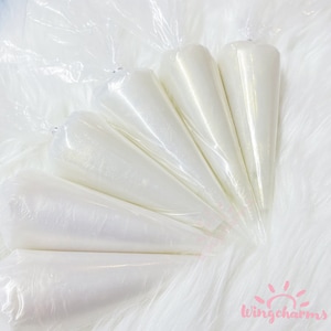 Decoden Whipped Cream Glue, White Vanilla With 1 Frosting Tip, for