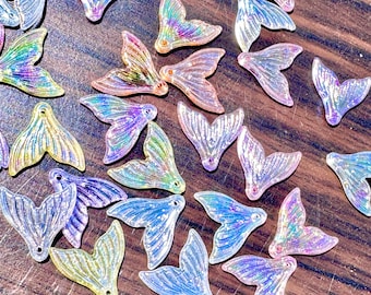 10pc Iridescent AB mermaid tail iridescent Beads Mix, Multi color fish tail acrylic bead Charms for jewelry making