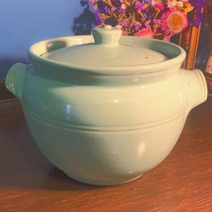 Stew Pot - Mint Pastel Ceramic -  Stoneware - Made in England