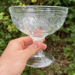 Glass Bonbon Bowl - Standing Fruit Bowl - Etched Frosted Glass - Made in France