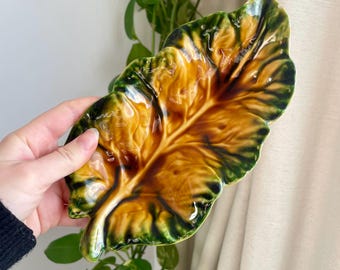 Piatto a forma di foglia - Portagioie - Stile maiolica - Piatto per gioielli