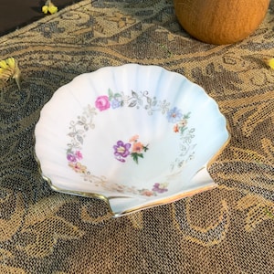 Shell Soap Dish Exquisite Antique Floral Potpourri PM15 Hand Painted
