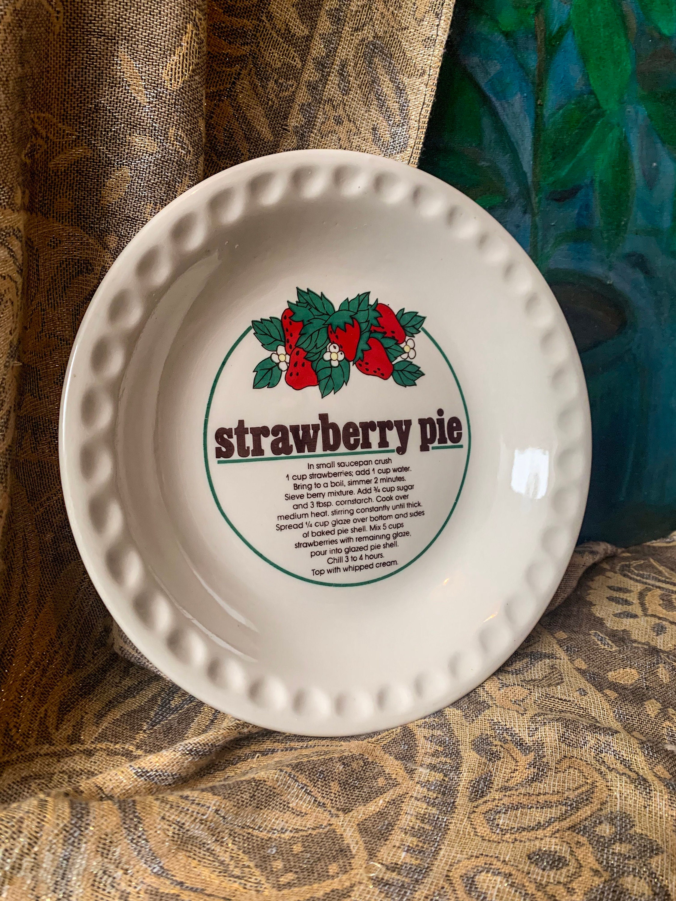 Pie Dish Round Strawberry Ceramic Porcelain 1970 Strawberry Pie
