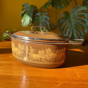 1970s Siltal Italy Enamel Medium Oval Round Saucepan – Chariot Scene Design