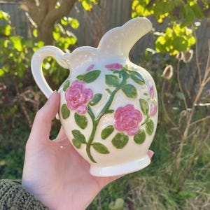 Petite cruche en céramique - Pot à crème floral peint à la main, poterie américaine