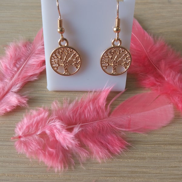 Golden tree of life earrings. Fashion jewelry, gift to offer: birthday, Christmas, Mother's Day. Earrings, jewelery