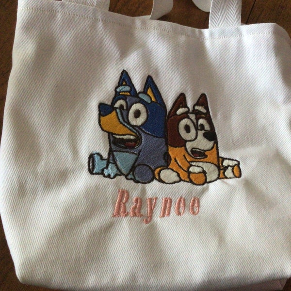 Personalised Bluey and Bingo children's machine embroidered play/tote/shopping bag.  Great gift. Personalised up to 6 figures.