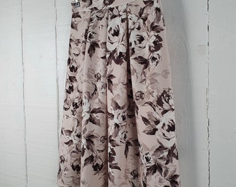Vintage Floral Flared Grey White Skirt Miss Selfridge Y2K Roses Pattern Skirt Jupe Grise Blanche Florale Vintage Boho Style Light Academia