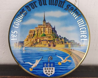 Vintage Round Tin Mont St Michel Souvenir Collectible Metal Co Toulouse Made in France French 80s 90s Coastal Brittany Breton Gift Seaside