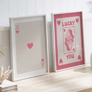 Póster de la tarjeta Pink Ace, juego de 2 impresiones Lucky You, impresión estética retro de moda, arte divertido, arte de pared de moda, decoración del hogar y la oficina