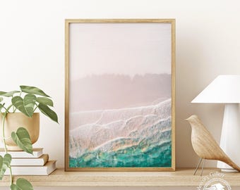 Pastelkleurige strandluchtfoto: serene kustfotografie, moderne muurkunst