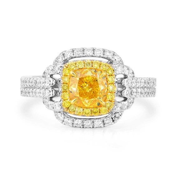 4 carat yellow diamond ring will get stares of pure envy