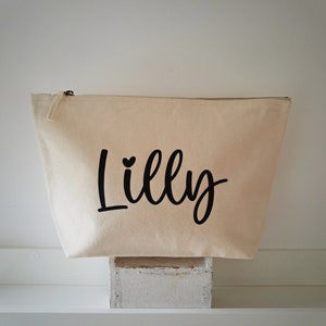 personalisierte Kosmetiktasche, Accessoiretasche, Schminktasche, Kulturtasche, Geschenk für Mama Freundin, Kulturbeutel mit Wunschname