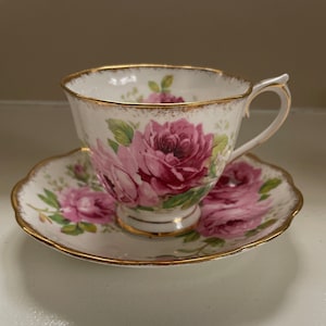 Royal Albert “American Beauty” teacup - 1970s