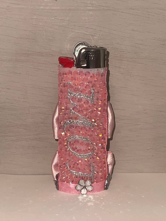 cigarette lighter for love Cig Box Lighter- burning A captivating design expressing affection adorns the lighter BURNING LOVE Heart Lock Lighter-