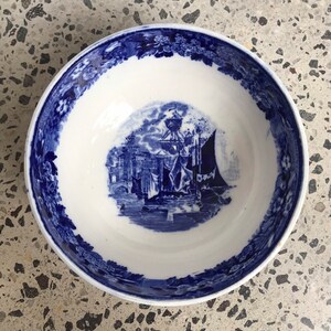 Antique Wedgwood Ferrara Bowl ca 1864