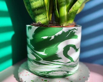 Green and white marbled plant pot | plant pot | indoor plant pot | gift ideas | home decor