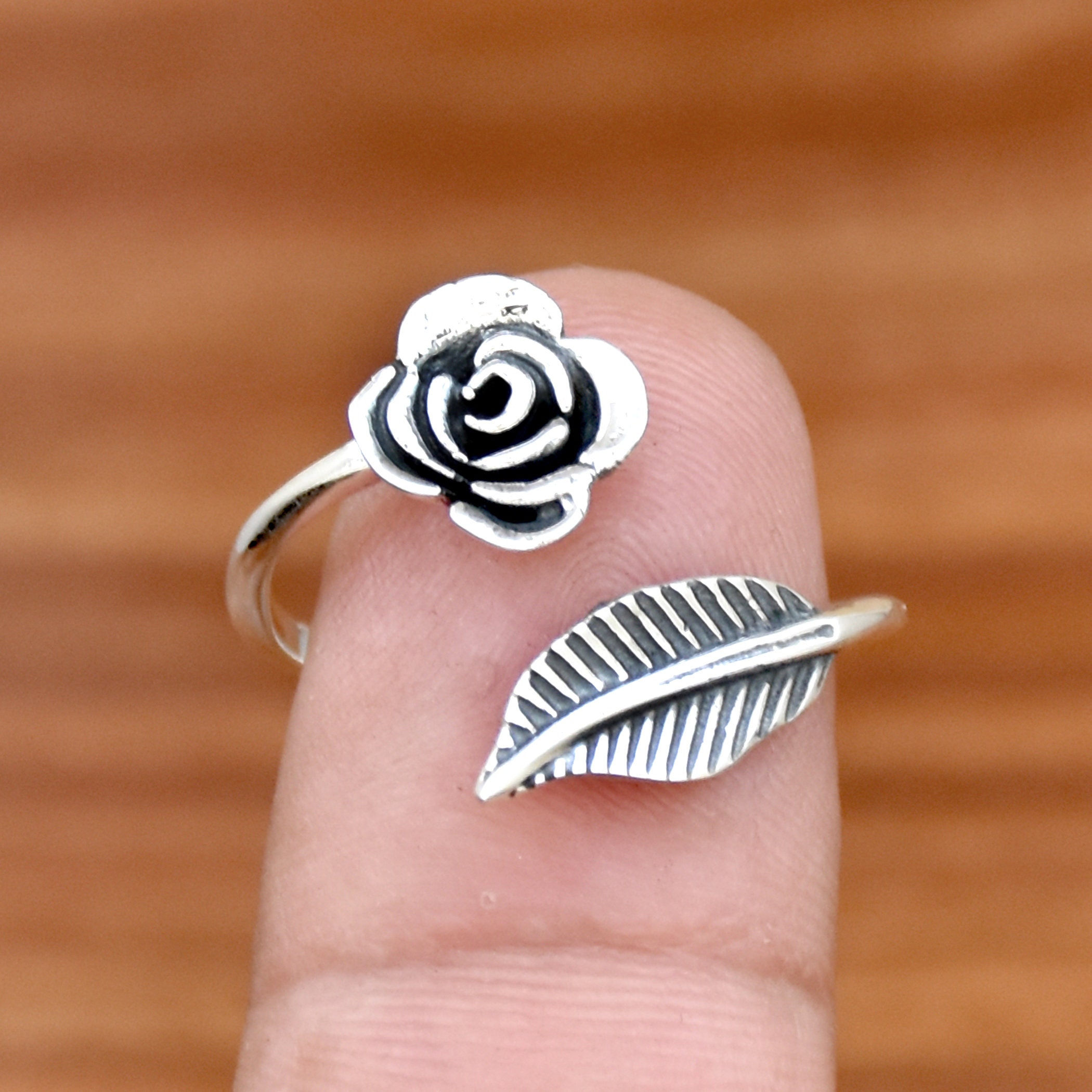 floral & leaf design RING 925刻印 Amazon.com: Flowers & Leaves Ring 925 Sterling Silver
