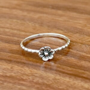 Solid 925 Sterling Silver flower Ring, Handmade Ring, flower Ring , Thin 925 Sterling Silver Ring, Silver Silver Flower Ring, Beautiful Ring